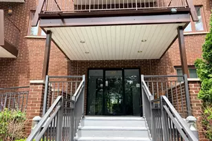 300 E Dundee Rd, Buffalo Grove, IL 60089 - Photo 2