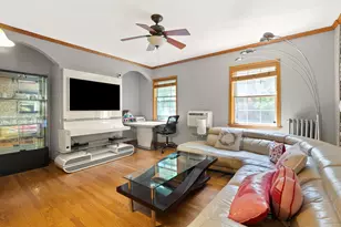 1810 W Chase Ave, Chicago, IL 60626 - Photo 4