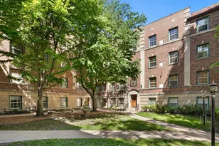 1810 W Chase Ave, Chicago, IL 60626 - Photo 2