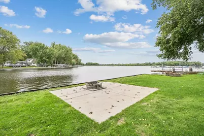 524 Park Avenue, Fox Lake, IL 60020 - Photo 6