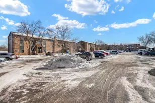 7731 Woodward Ave, Woodridge, IL 60517 - Photo 16