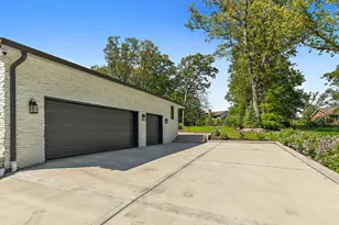 664 Fairway Ln, Frankfort, IL 60423 - Photo 52