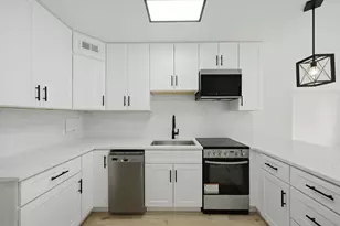 3600 N Lake Shore Dr, Chicago, IL 60613 - Photo 8