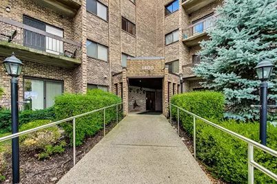 1400 N Elmhurst Road #319, Mount Prospect, IL 60056 - Photo 2