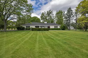 1812 Prestwick Dr, Inverness, IL 60067 - Photo 2