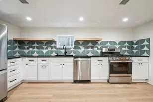 1928 Harrison St, Evanston, IL 60201 - Photo 2