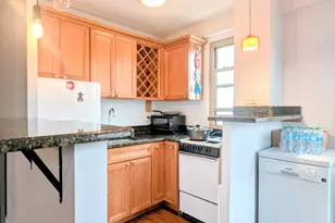 2610 W Balmoral Ave, Chicago, IL 60625 - Photo 6
