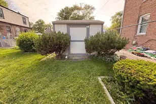256 E 143rd St, Dolton, IL 60419 - Photo 14
