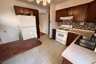 256 E 143rd St, Dolton, IL 60419 - Photo 2
