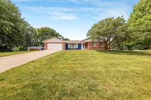 109 Selma St, Utica, IL 61373 - Photo 24