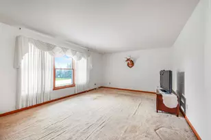 109 Selma St, Utica, IL 61373 - Photo 18