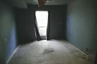 94 Hickory Ln, Cary, IL 60013 - Photo 2