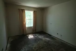 94 Hickory Ln, Cary, IL 60013 - Photo 12