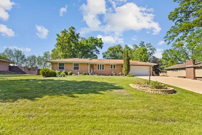 7632 Larwinn Drive, Rockford, IL 61107 - Photo 1