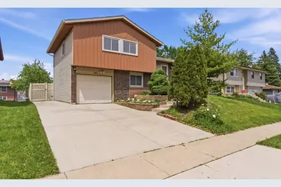 824 Oakton Avenue, Romeoville, IL 60446 - Photo 2