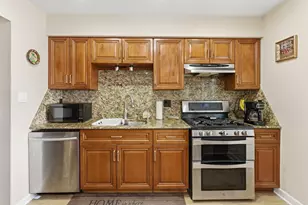 824 Oakton Ave, Romeoville, IL 60446 - Photo 6