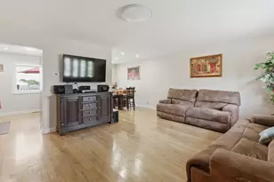 824 Oakton Ave, Romeoville, IL 60446 - Photo 4