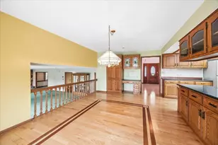 6037 Dunham Rd, Downers Grove, IL 60516 - Photo 14