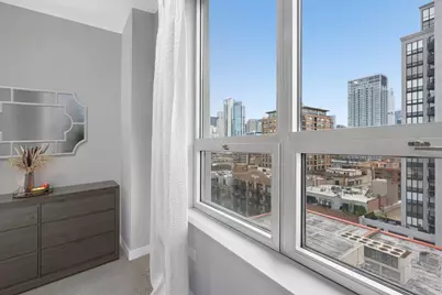 421 W Huron Street #1309, Chicago, IL 60654 - Photo 14