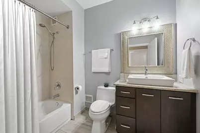 421 W Huron Street #1309, Chicago, IL 60654 - Photo 18