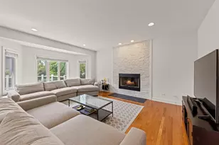 2412 Wild Timothy Rd, Naperville, IL 60564 - Photo 10