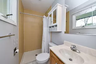 1706 E Liberty Dr, Wheaton, IL 60187 - Photo 12