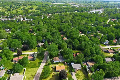 2208 Algonquin Road, Fox River Grove, IL 60021 - Photo 32