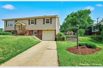 2208 Algonquin Road, Fox River Grove, IL 60021 - Photo 2