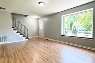 534 Circle Dr, University Park, IL 60484 - Photo 6