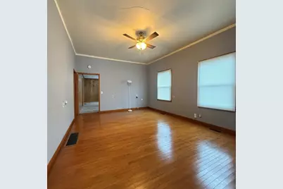 410 E Locust Street, Harrisburg, IL 62946 - Photo 6