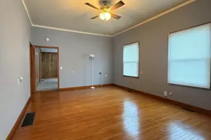 410 E Locust St, Harrisburg, IL 62946 - Photo 6