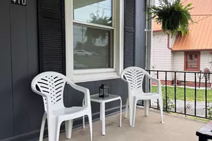 410 E Locust St, Harrisburg, IL 62946 - Photo 2