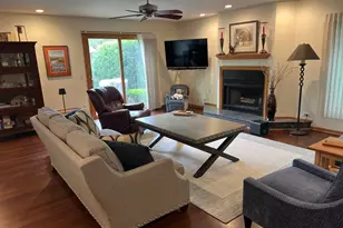 1016 Rene Ct, Park Ridge, IL 60068 - Photo 4