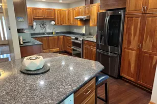 1016 Rene Ct, Park Ridge, IL 60068 - Photo 2