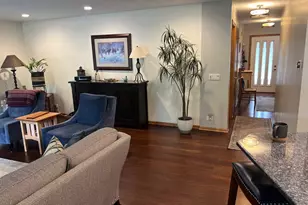 1016 Rene Ct, Park Ridge, IL 60068 - Photo 8