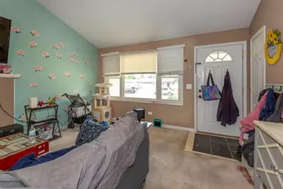 382 Keith Avenue, Crystal Lake, IL 60014 - Photo 4
