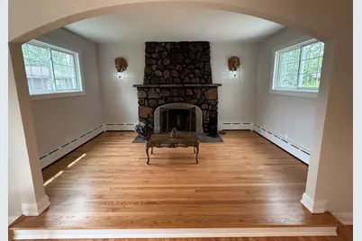 423 Winsor Drive, Antioch, IL 60002 - Photo 2