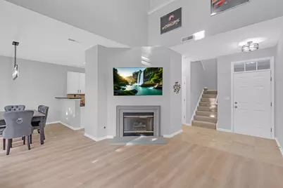517 Heritage Court #517, Saint Charles, IL 60175 - Photo 6