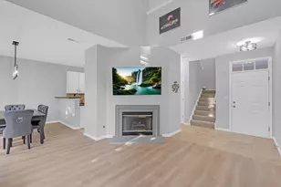 517 Heritage Ct, Saint Charles, IL 60175 - Photo 6