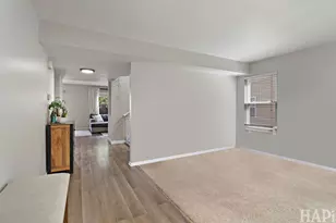1334 Promontory Dr, Pingree Grove, IL 60140 - Photo 2
