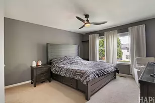 1334 Promontory Dr, Pingree Grove, IL 60140 - Photo 10