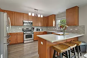 1334 Promontory Dr, Pingree Grove, IL 60140 - Photo 6