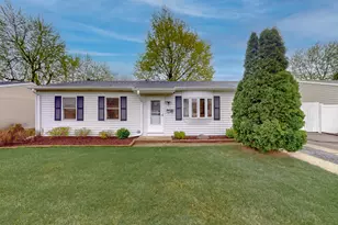 331 Fairfax Ave, Romeoville, IL 60446 - Photo 1