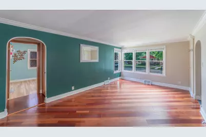 11258 S Albany Avenue, Chicago, IL 60655 - Photo 2