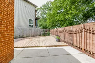 4653 N Kennicott Ave, Chicago, IL 60630 - Photo 38