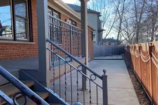 4653 N Kennicott Ave, Chicago, IL 60630 - Photo 2