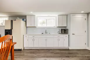 4653 N Kennicott Ave, Chicago, IL 60630 - Photo 32
