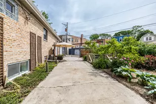 4653 N Kennicott Ave, Chicago, IL 60630 - Photo 42