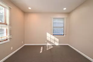 127 S Hawthorne Blvd, Mundelein, IL 60060 - Photo 26