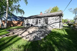 127 S Hawthorne Blvd, Mundelein, IL 60060 - Photo 30